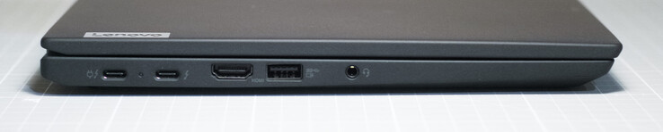 Lato sinistro: 2 x USB-C (Tunderbolt 4 + PowerDelivery); HDMI, USB Type-A 3.2 Gen 1; jack per cuffie da 3,5 mm