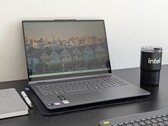 Recensione del Lenovo IdeaPad 5 2-in-1 16IAL10: Un convertibile con grande schermo e Intel Arrow Lake