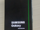 Una delle unità Galaxy S24 Ultra segnalate con il problema della linea verde verticale. (Fonte: u/Independent-Bet-4916)