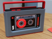 Il progetto del lettore di cassette NFC (nella foto) è stato modellato in Rhino 3D e stampato su una Bambu Labs P1S. (Fonte immagine: u/bharms27 via r/3Dprinting)