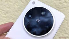 Dopo Oppo Find X8 Ultra (nella foto) e Oppo Find X9 Ultra, potrebbe seguire Oppo Find X10 Ultra con un doppio teleobiettivo da 200 MP. (Fonte: Notebookcheck)