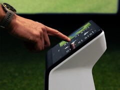 L'Approach R50 di Garmin (nella foto) sta ricevendo la versione 4.80 del software. (Fonte: Garmin)