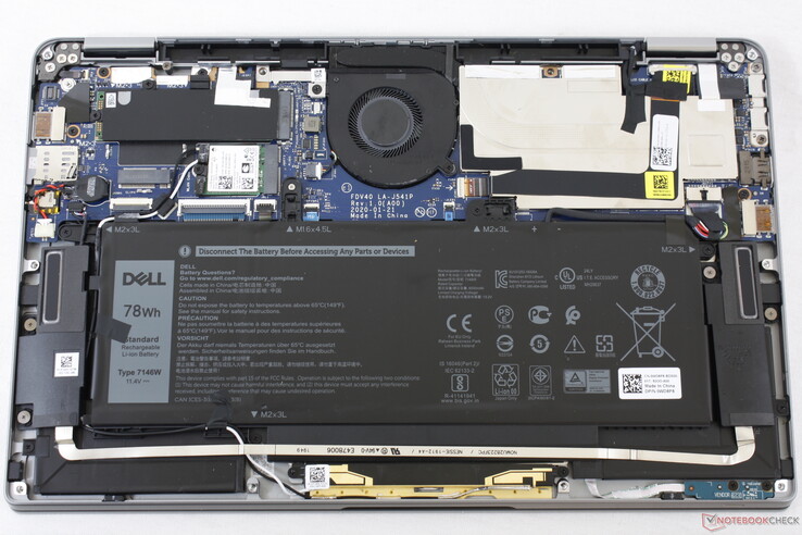 Dell Latitude 9410 2-in-1 per il confronto