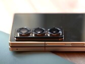 Un leaker fornisce nuovi indizi sulle caratteristiche di Galaxy Z Fold7 e Galaxy Z Flip7. Questa foto mostra l'attuale Samsung Special Edition. (Fonte: Ben's Gadget Reviews)