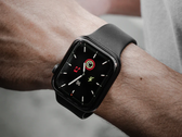 Gli smartwatch potrebbero presto essere in grado di misurare i livelli di alcol e altro grazie a nuovi sensori. (Fonte: Klim Musalimov)