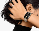 Smart Band 10 Pro costa 59 dollari. Nella foto: il fitness tracker con anello milanese.