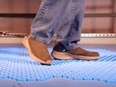 Un Imagineer Disney rivela un prototipo di piattaforma per camminare con più utenti VR simultanei. (Fonte: Parchi Disney)