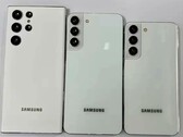 Il Galaxy S22, S22 Plus e S22 Note in bianco. (Fonte immagine: @heyitsyogesh)