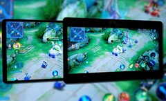 Il tablet Lenovo Legion Y700 può cambiare automaticamente il rapporto dello schermo per alcuni giochi supportati. (Fonte immagine: Lenovo/Tencent - modificato)