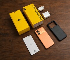 Contenuto della confezione del Poco M8 Power.