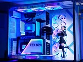 Forse il PC da gioco più grande del mondo fa sembrare le persone delle miniature.