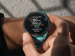Il Forerunner 265 è uno dei cinque smartwatch Forerunner che possono scaricare la versione software 25.06. (Fonte: Garmin)
