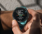 Il Forerunner 265 è uno dei cinque smartwatch Forerunner che possono scaricare la versione software 25.06. (Fonte: Garmin)