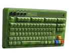 Le versioni europee di 8BitDo Retro 87 Mechanical Keyboard Xbox Edition hanno un tasto Enter a forma di L e un tasto Shift sinistro più piccolo. (Fonte: 8BitDo)