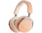 Le cuffie Beyerdynamic Aventho Y con cancellazione attiva del rumore sono disponibili in quattro colori vivaci, tra cui il Peach Blush.