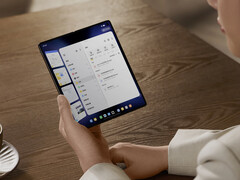 Vivo X Fold5 presenta anche un pulsante laterale configurabile al posto del cursore di avviso. (Fonte: Vivo)