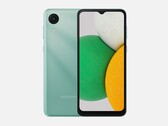 Il Galaxy A04 Core mantiene il design del suo predecessore, ma con diverse opzioni di colore. (Fonte: Roland Quandt &amp; WinFuture)