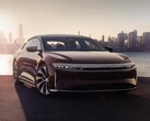 Tesla sta presumibilmente testando l'efficiente ma ancora potente berlina elettrica di lusso Lucid Air (Immagine: Lucid Motors)