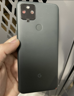 L&#039;involucro posteriore del prossimo Google Pixel 5a 5G. (Immagine: Android Police)