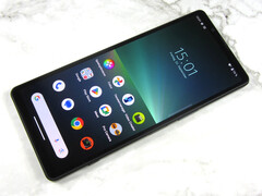 Sony promette due aggiornamenti Android e tre anni di aggiornamenti di sicurezza Android per l'Xperia 5 V.