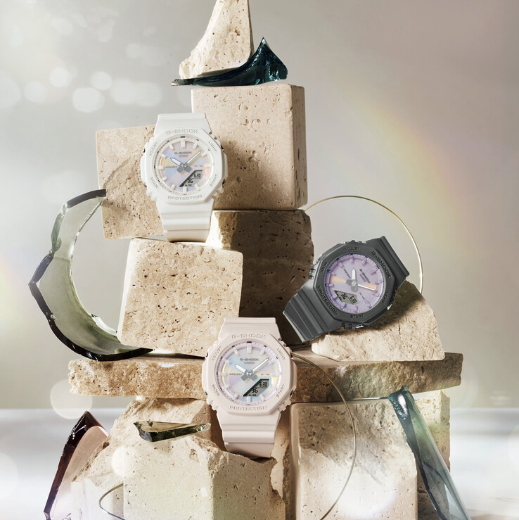 Dall'alto in basso: Casio G-Shock GMA-P2100PC-7A, GMA-P2100PC-1A e GMA-P2100PC-4A. (Fonte: Casio)