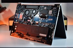 L'interno dell'HP EliteBook 8 G2a 16
