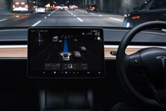 Tesla Full Self-Driving (supervisionata) in azione (fonte: Tesla)