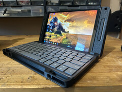 La soluzione docking sottile Legion Go non ha batterie aggiuntive. (Fonte: u/MysteriousAlarm897)