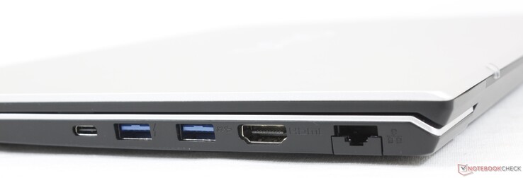 A destra: USB-C con DisplayPort + Power Delivery, USB-A 3.1 Gen. 1, HDMI, Gigabit RJ-45