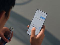 OnePlus condivide le specifiche del display del compatto 13T (Fonte: OnePlus)