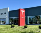 Un centro di assistenza Tesla (Fonte: Dilip Vishwanat/SLBJ)