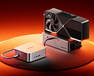 Il Maco-L 7735U dispone di porte OCuLink e USB4. Nell’immagine: una configurazione eGPU con il mini PC.
