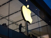 Apple potrebbe scegliere Intel e Samsung per produrre il SoC A21 per l'iPhone del 20° anniversario nel 2027.