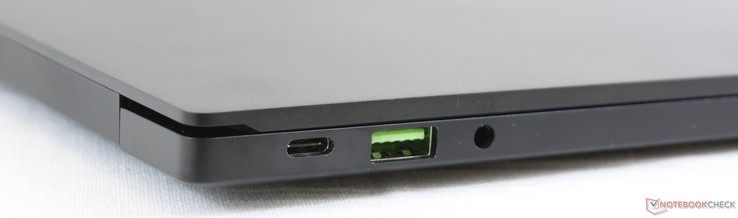 Sinistra: USB Type-C 3.1 Gen. 2, USB Type-A 3.1
