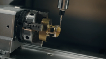 Makera Z1 CNC 4 assi di fresatura. (Fonte: Makera)