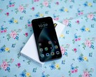 Il Motorola Moto G87 ha un AMOLED molto luminoso, il che non è sempre positivo.