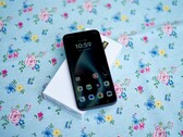 Il Motorola Moto G87 ha un AMOLED molto luminoso, il che non è sempre positivo.