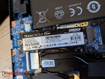 L'abbiamo inserito prima nel secondo slot e poi l'abbiamo cambiato nello slot principale di XMG Pro 16