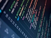 Primo piano di uno schermo che mostra il codice sorgente Python evidenziato a colori