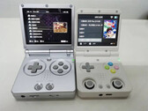Miyoo Flip è un altro palmare da gioco alimentato da Rockchip RK3566. (Fonte immagine: via KeepRetro)