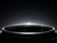 Xiaomi dovrebbe sostituire lo Xiaomi 15 Ultra, nella foto, con un successore che contiene tre importanti aggiornamenti della fotocamera, oltre ad altri miglioramenti. (Fonte: Xiaomi)