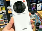 Lo Xiaomi 12 Ultra in carne e ossa, presumibilmente. (Fonte: Shadow_Leak)