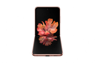 Z Flip 5G in colorazione Mystic Bronze (Image Source: Samsung)
