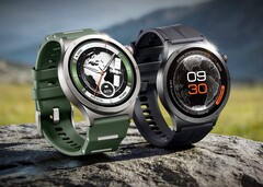 Il OnePlus Watch 4 ha una cassa in titanio con un vetro zaffiro frontale.