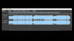 Editor audio multitraccia open source Audionaut che mostra una forma d’onda audio nella timeline di modifica.