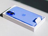 L'iPhone 16 di Apple è stato di gran lunga lo smartphone più venduto del 2025. (Fonte: Bram Van Oost)