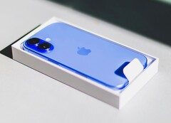 L'iPhone 16 di Apple è stato di gran lunga lo smartphone più venduto del 2025. (Fonte: Bram Van Oost)
