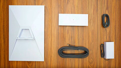 Il nuovo Starlink Standard Kit per Internet via satellite (immagine: SpaceX)