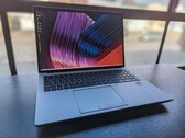 Recensione della workstation mobile HP ZBook Fury 16 G10: Nvidia RTX 5000 Ada da 100 W