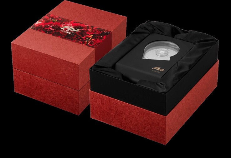 Lo 'Scheletro Hard Disk' viene fornito in un'esclusiva scatola ricordo. (Fonte immagine: Buffalo)
